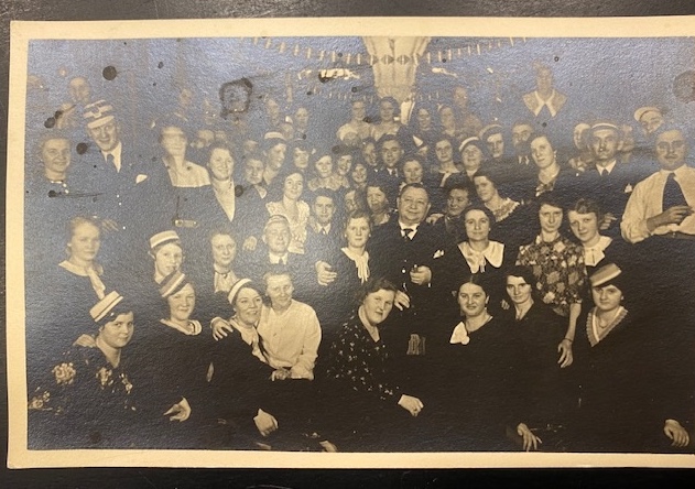 BelegschaftsfotoHonig_2